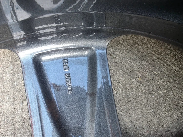 FELGA ALUMINIOWA AUDI VW SEAT SKODA 9.0J R20 ET60 4L0601025H S8/26