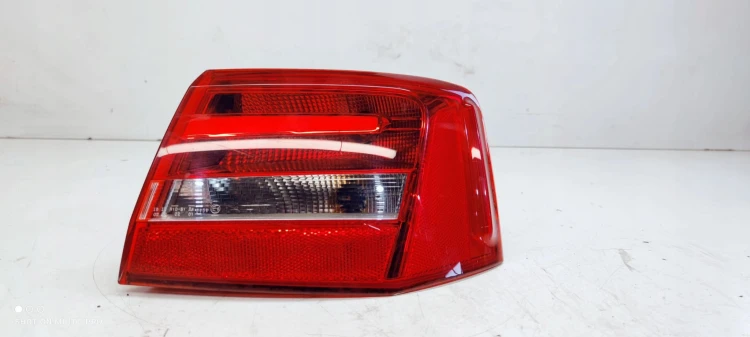 LAMPA PRAWY TYŁ W BŁOTNIK AUDI A6 C7 4G5945096