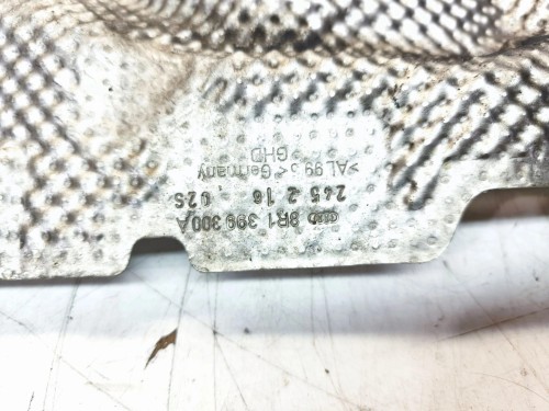 OSŁONA TERMICZNA SILNIKA PRAWA AUDI Q5 8R 8R1399300A