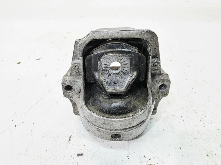 PODUSZKA SILNIKA BEZ CZUJNIKA AUDI A4 B8 A5 8T Q5 8R 8K0199381A