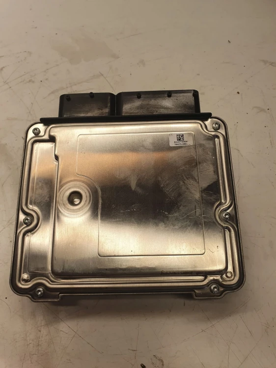 STEROWNIK SILNIKA AUDI A4 B8 1,8 TFSI 8K1907115A