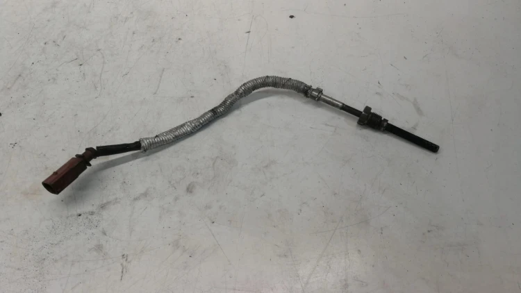 CZUJNIK TEMPERATURY SPALIN AUDI VW 059906088M