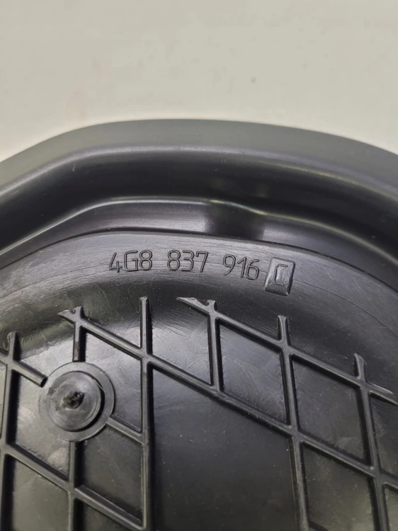 ZAŚLEPKA MASKOWNICA DRZWI PRAWA AUDI A7 4G8837916C