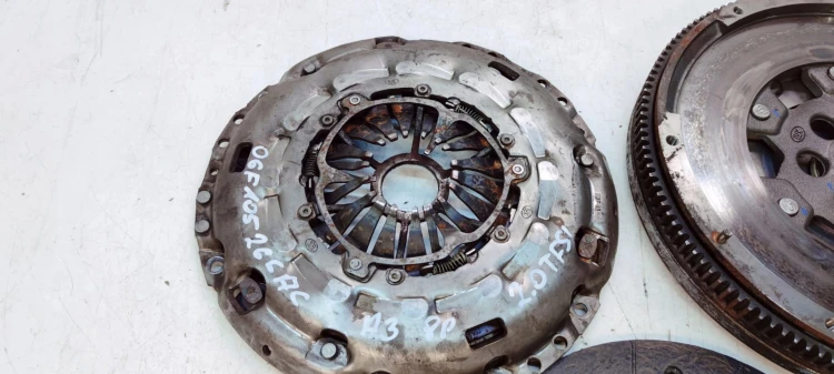 SPRZĘGŁO TARCZA DOCISK DWUMAS AUDI VW SEAT SKODA 2.0 TFSI 06F105266AC