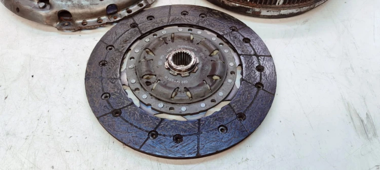 SPRZĘGŁO TARCZA DOCISK DWUMAS AUDI VW SEAT SKODA 2.0 TFSI 06F105266AC