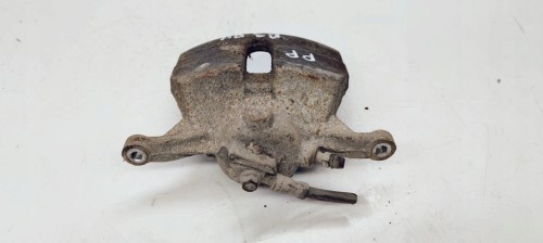 ZACISK HAMULCOWY PRAWY PRZÓD AUDI A3 8V