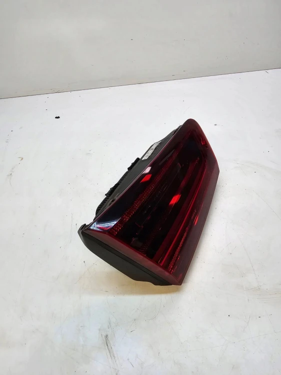 LAMPA LEWY TYŁ W KLAPĘ AUDI A6 C7 LIFT 4G9945093F MATRIX