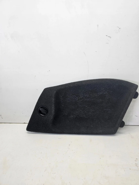 ZAŚLEPKA PÓŁKA BOCZKA BAGAŻNIKA PRAWA AUDI Q3 8U 8U0863880D