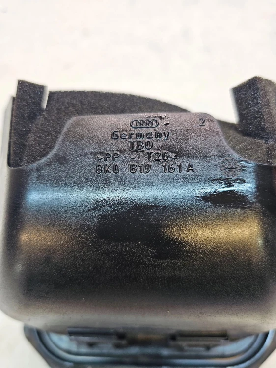 KRATKA POWIETRZA TYŁ AUDI A4 B8 LIFT A5 8K0819161A