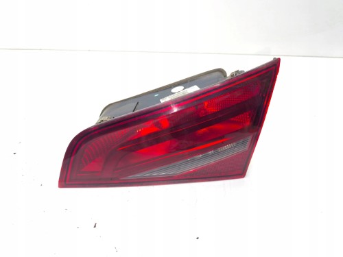 LAMPA PRAWY TYŁ W KLAPĘ AUDI A3 8V SPORTBACK 8V4945094 ZWYKŁA