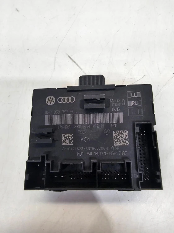 MODUŁ STEROWNIK DRZWI AUDI A1 8X Q3 8U 8X0959792H
