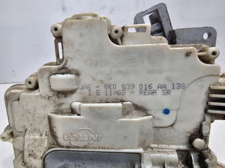 ZAMEK DRZWI PRAWY TYŁ AUDI A4 B6 B7 8E0839016AA 7-PIN