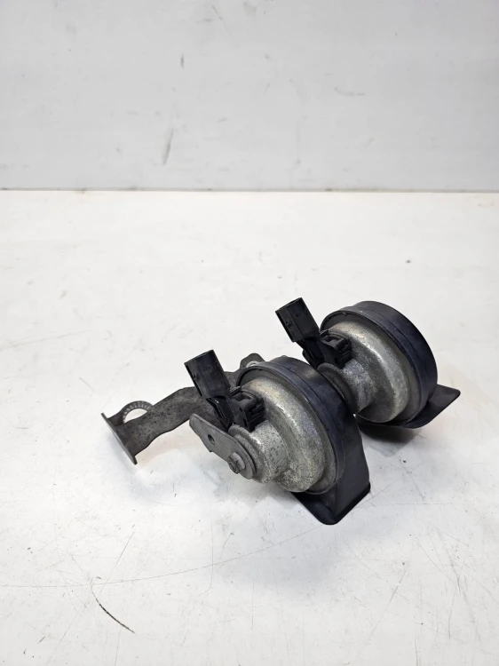 KLAKSON SYGNAŁ AUDI A3 8P LIFT 8P0951223B 8P0951221B 8P0951229C