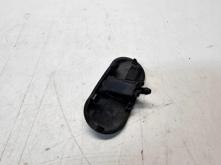 DYSZA SPRYSKIWACZA PRAWA AUDI A6 C6 4F0955988A