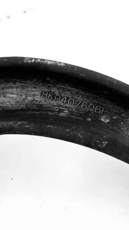 WAHACZ PRAWY PRZÓD AUDI A4 B8 A5 Q5 A6 8K0407696F MAŁY