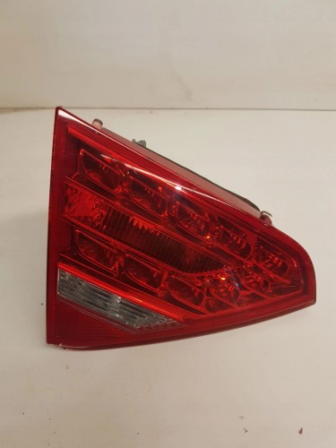 LAMPA LEWY TYŁ Z KLAPY AUDI A5 8T COUPE 8T0945093A