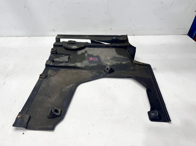 OSŁONA PODWOZIA TYŁ AUDI Q5 FY 80A825216A 38/26