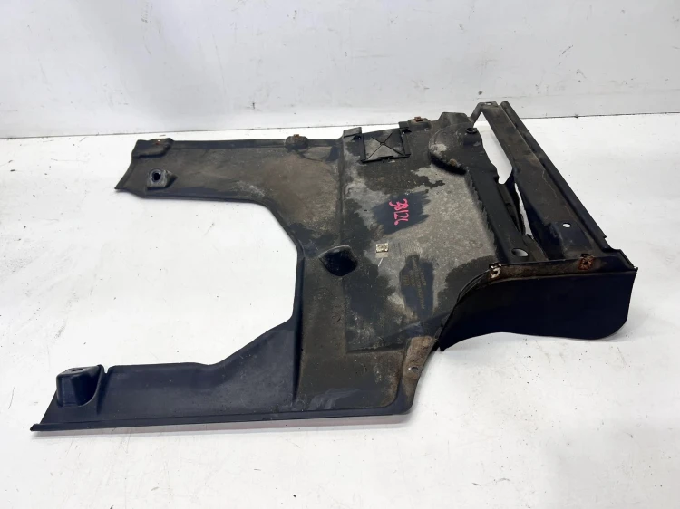 OSŁONA PODWOZIA TYŁ AUDI Q5 FY 80A825216A 38/26