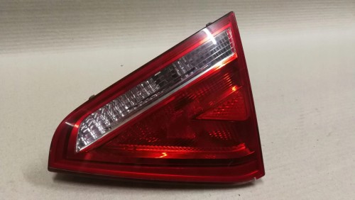 LAMPA PRAWY TYŁ Z KLAPY AUDI A5 8T COUPE 8T0945094
