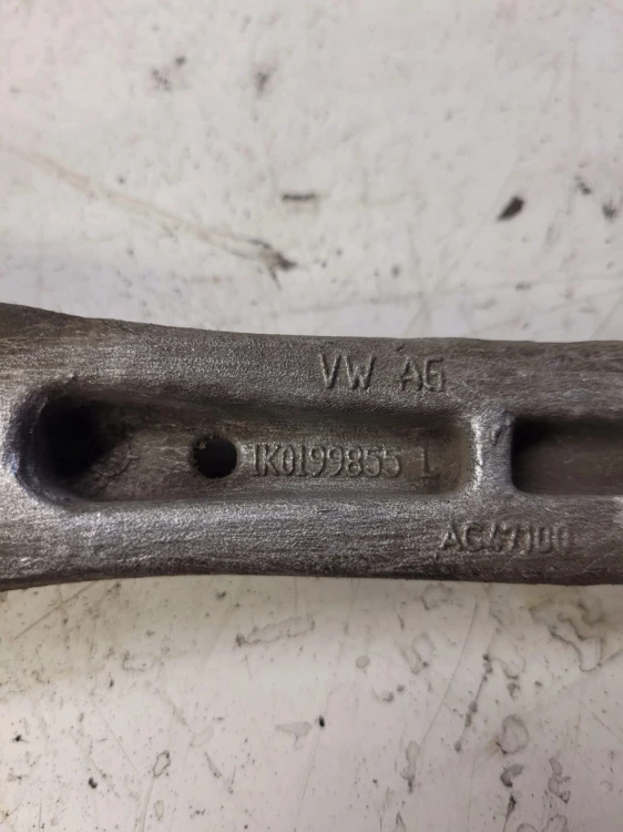 ŁAPA PODUSZKA SILNIKA AUDI Q3 VW SEAT 1K0199855L