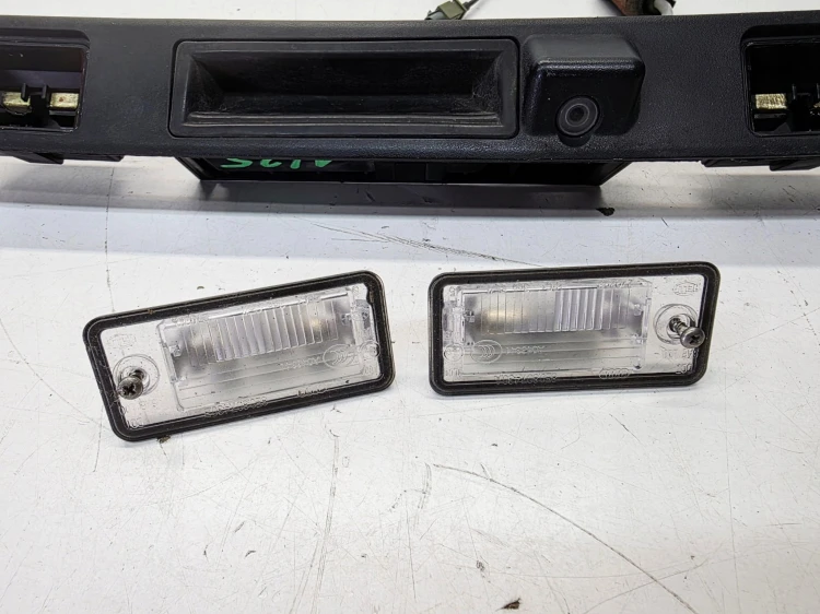BLENDA PODŚWIETLENIE TABLICY KAMRA AUDI A6 C6 Q7 4L0827574 4L0980551 1/25