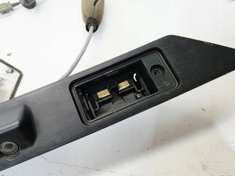 BLENDA PODŚWIETLENIE TABLICY KAMRA AUDI A6 C6 Q7 4L0827574 4L0980551 1/25