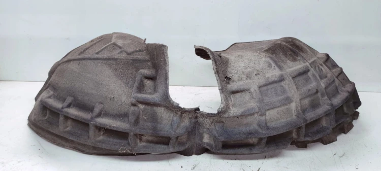 NADKOLE PRAWY PRZÓD MATERIAŁOWE AUDI Q3 8U 8U0821172E