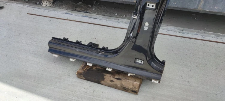 ĆWIARTKA PRÓG SŁUPEK B LEWY AUDI A6 C7 LIFT LY9B