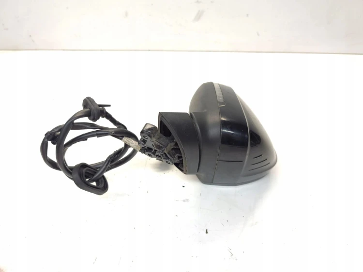 LUSTERKO ZEWNĘTRZNE PRAWE AUDI A4 B9 LY9B 8-PIN UK