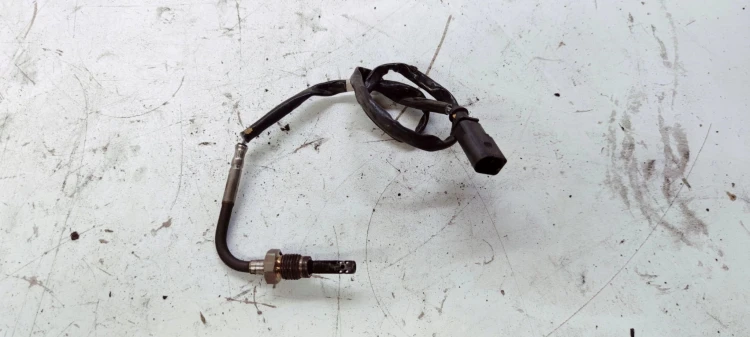 CZUJNIK TEMPERATURY SPALIN AUDI A4 A6 4G0906088J