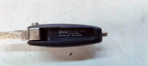 KLUCZYK PILOT SCYZORYK AUDI A4 B7 8E0837220R *1*