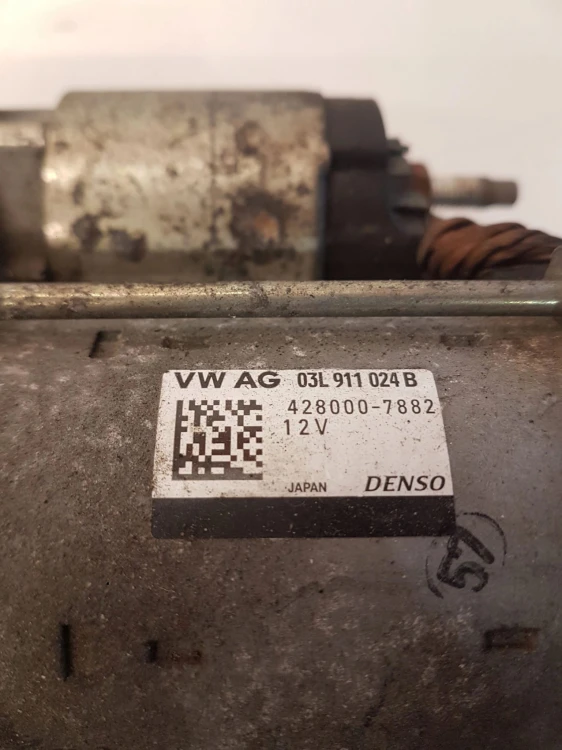 ROZRUSZNIK AUDI A4 B8 A5 8T Q5 A6 03L911024B *40*