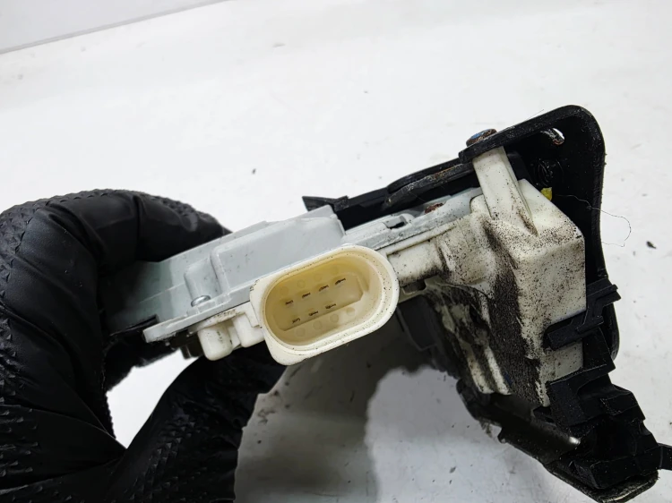 ZAMEK DRZWI PRAWY TYŁ AUDI A4 B8 A5 8T Q5 8R 8K0839016 7 PIN