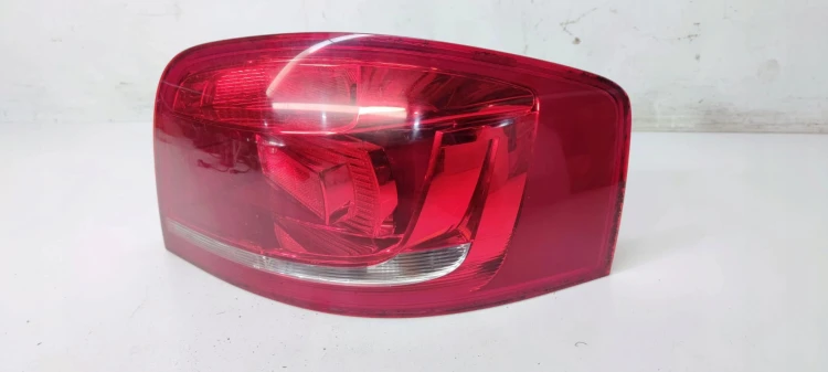 LAMPA PRAWY TYŁ AUDI A3 8PLIFT 08-12 8P3945096A UK