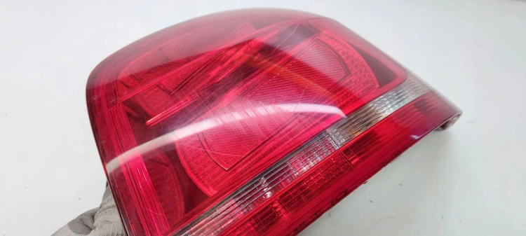 LAMPA PRAWY TYŁ AUDI A3 8PLIFT 08-12 8P3945096A UK