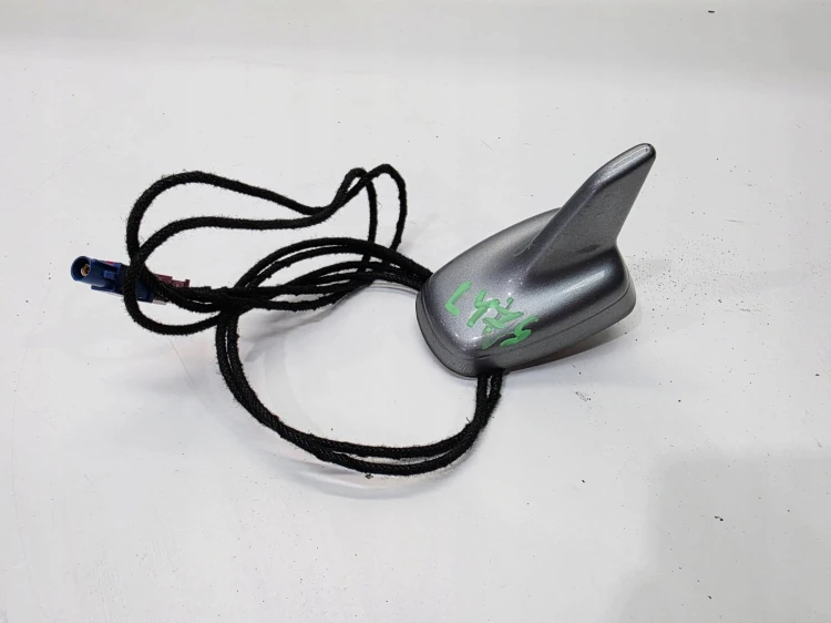 ANTENA LOTKA REKIN AUDI Q7 4L 4L0035503L LY7G