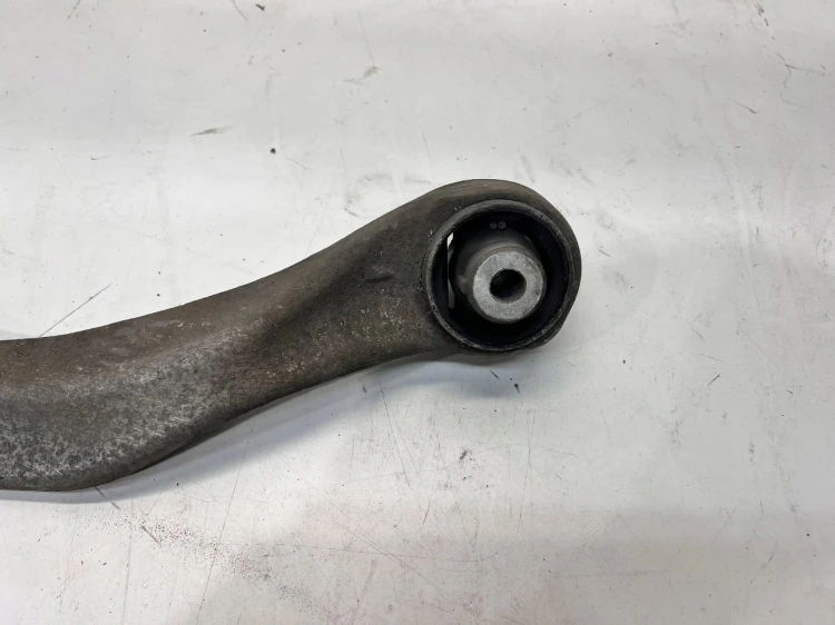 WAHACZ PRAWY PRZÓD BMW F10 EN6092T6 36236