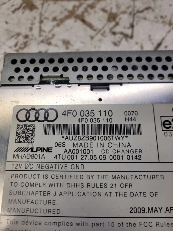 ZMIENIARKA CD AUDI Q7 A6 C6 LIFT 4F0035110