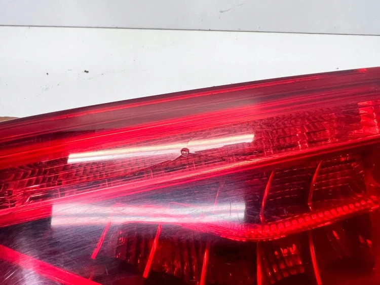 LAMPA PRAWY TYŁ Z KLAPY LED AUDI A5 8T LIFT 8T0945094C USZKODZONA