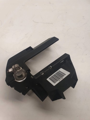 KLEMA PLUSOWA AUDI A4 A5 Q5 B0101063 K98J4590