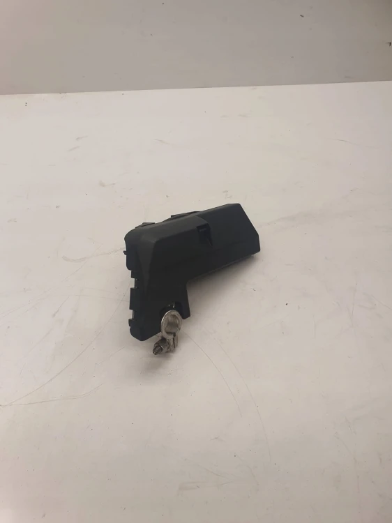 KLEMA PLUSOWA AUDI A4 A5 Q5 B0101063 K98J4590