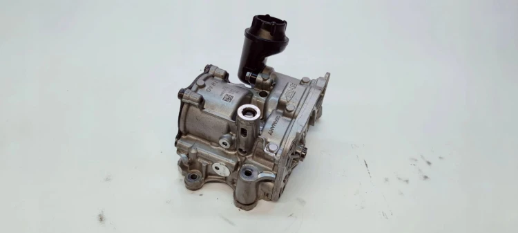 POMPA OLEJU AUDI A4 B9 A5 8W A6 C7 2.0 TDI 04L145208AA 04L145112
