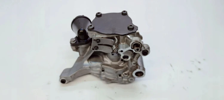 POMPA OLEJU AUDI A4 B9 A5 8W A6 C7 2.0 TDI 04L145208AA 04L145112
