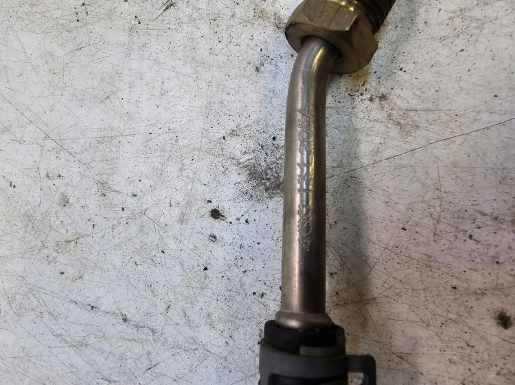 PRZEWÓD FILTRA CZĄSTEK STAŁYCH AUDI A4 A5 Q5 A6 C7 4G0131205A
