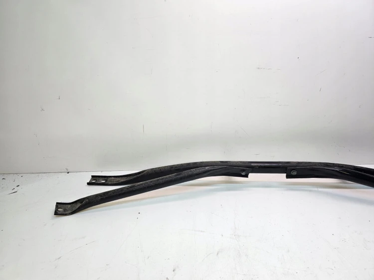 ROZPÓRKA WZMOCNIENIE KIELICHÓW AUDI Q5 8R 8R0805629C