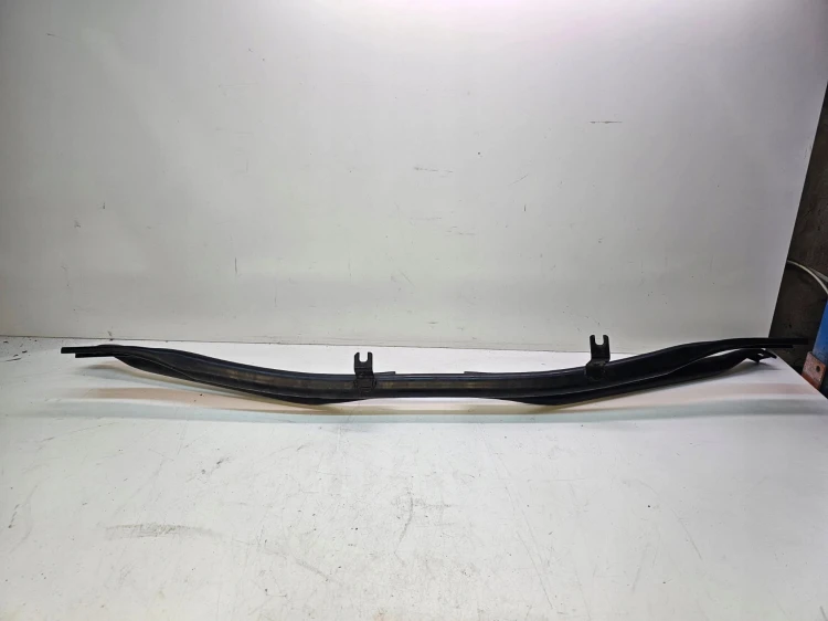 ROZPÓRKA WZMOCNIENIE KIELICHÓW AUDI Q5 8R 8R0805629C