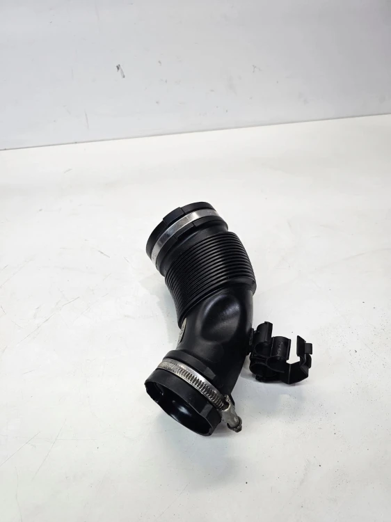 WĄŻ PRZEWÓD POWIETRZA AUDI A4 B9 A5 8W 04L129661B