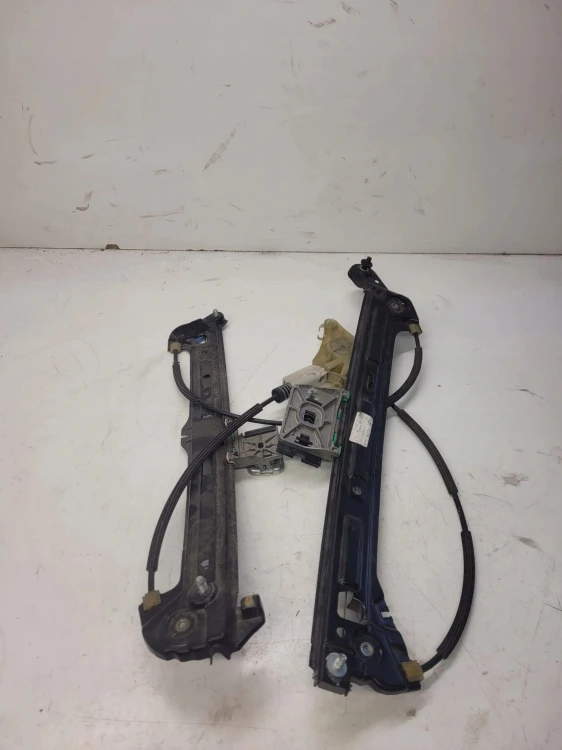 MECHANIZM SZYBY PRAWY PRZÓD AUDI A7 4G8837462A
