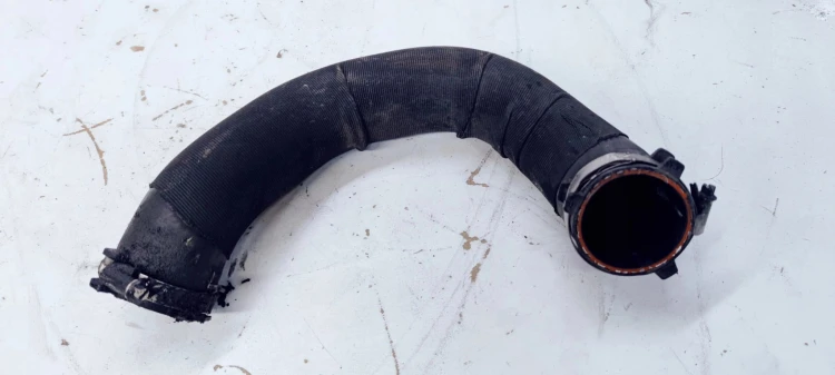 RURA WĄŻ INTERCOOLERA AUDI Q5 8R 8R0145738N