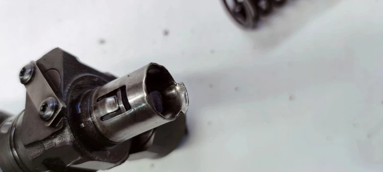 POMPOWTRYSKIWACZ AUDI VW 1.9 TDI 038130073F USZK